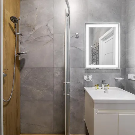 Appartement Demar Chehova Lviv